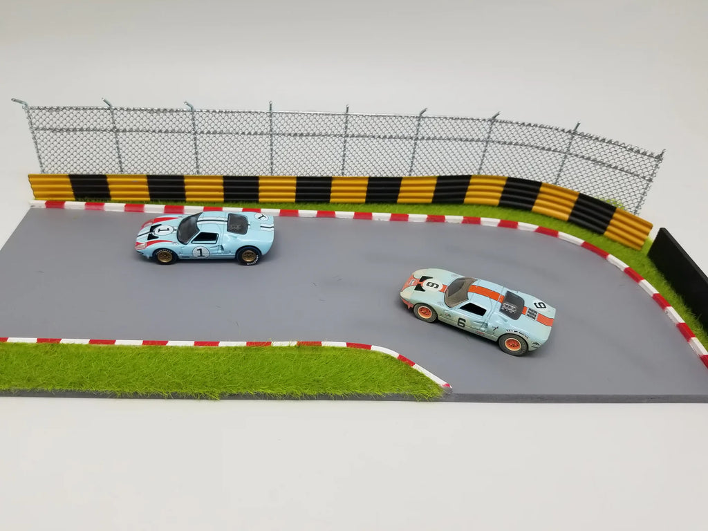 American Diorama - 1/64 Gulf Racetrack Diorama